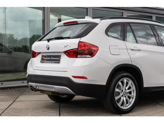 BMW X1 xDrive28i 2014 Benzine 17