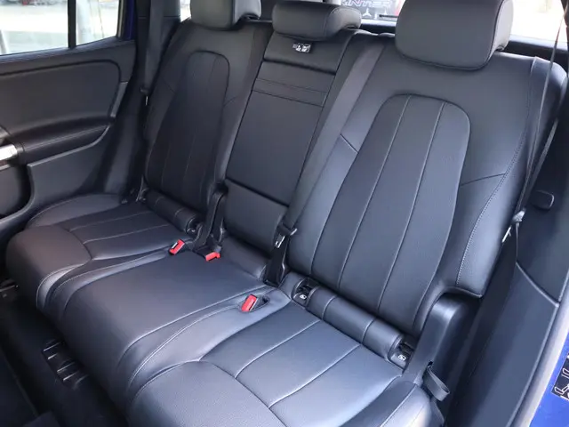 Mercedes-Benz GLB 180 Luxury Line 2023 Benzine 9