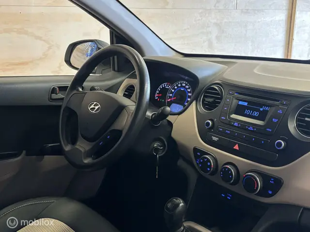 Hyundai i10 1.0i i-Drive 2015 Benzine 21