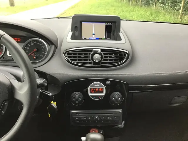 Renault Clio 1.6 Night & Day AUTOMAAT 2012 Benzine 18
