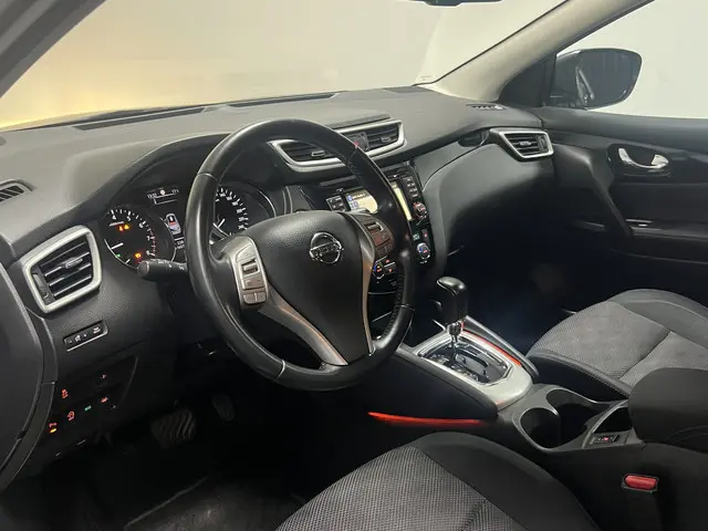 Nissan QASHQAI 1.2 Acenta 2014 Benzine 2