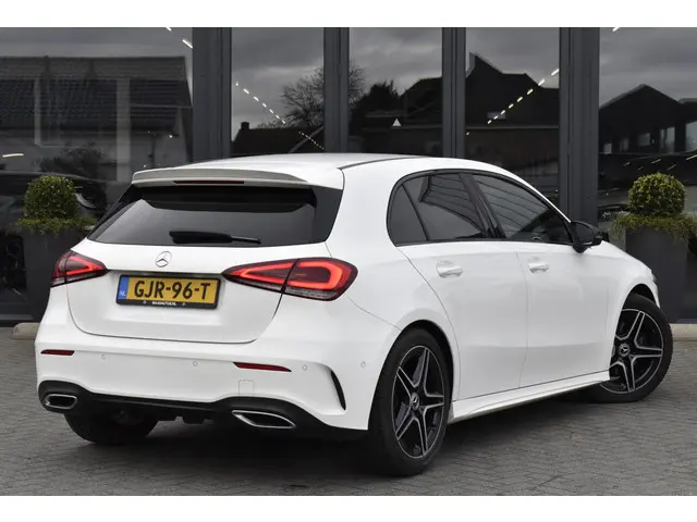 Mercedes-Benz A-Klasse 200 Premium 2020 Benzine 3