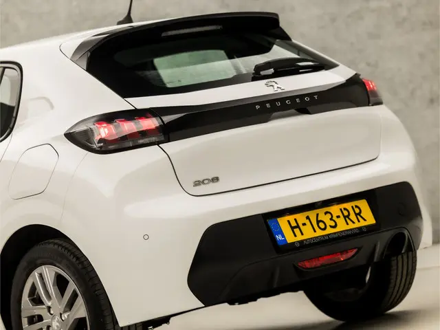 Peugeot 208 1.2 PureTech Sport 2020 Benzine 11