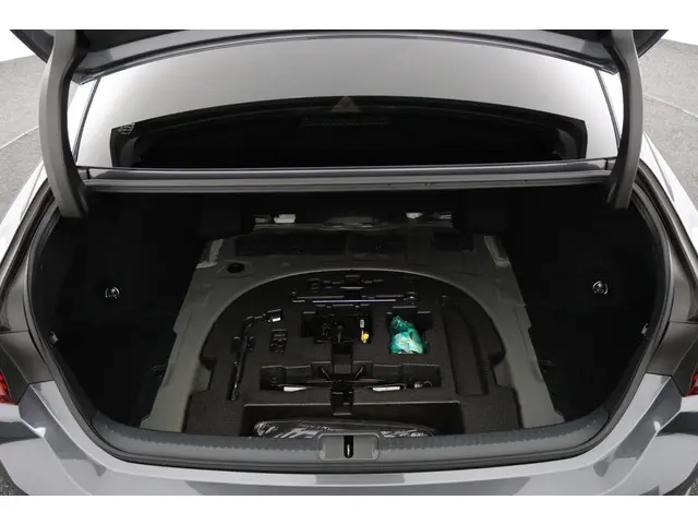 Lexus ES 300h Business Line 2023 Hybride Benzine 31