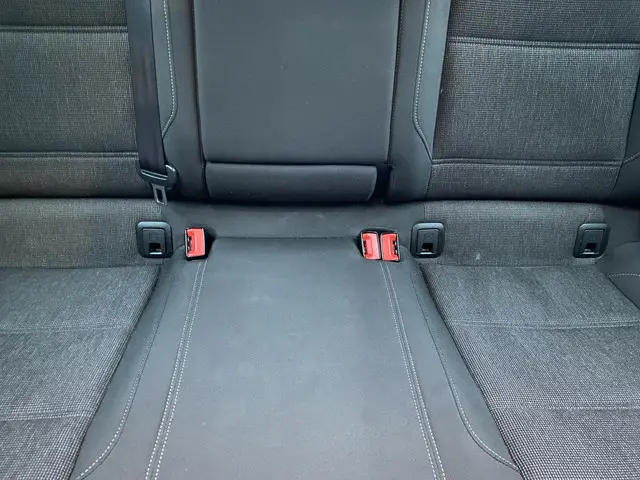 Volkswagen Passat 1.4 TSI ACT Highline 2015 Benzine 35