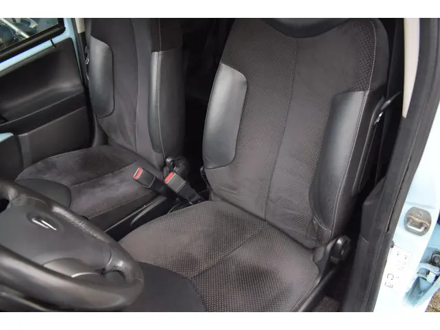 Citroën C1 1.0 Exclusive 5 deurs automaat 2013 Benzine 7