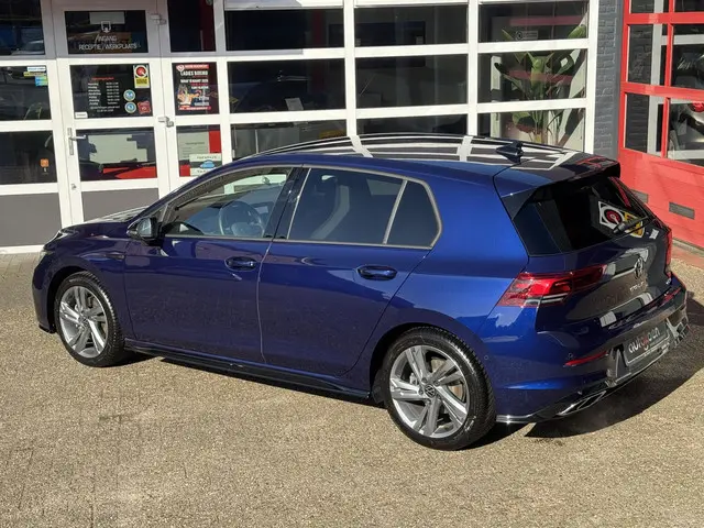 Volkswagen Golf 1.5 eTSI R-Line 2023 Benzine 11