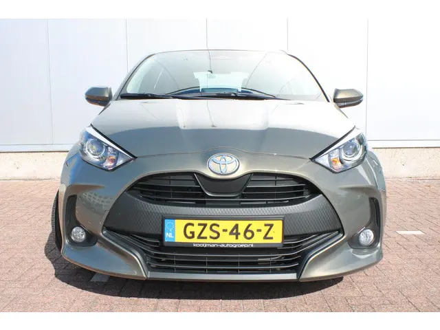 Toyota Yaris 1.5 Hybrid 115 Active 2025 Hybride Benzine 9