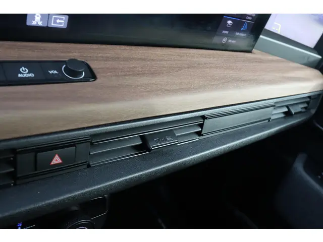 Honda e ADVANCE 17" *6.192KM* 2022 Elektrisch 55
