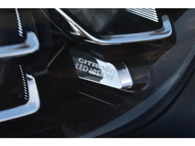 Citroën C3 PureTech 110 Shine 2021 Benzine 21