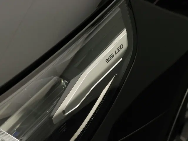 BMW 5 Serie Touring 550e xDrive 2025 Hybride Benzine 7