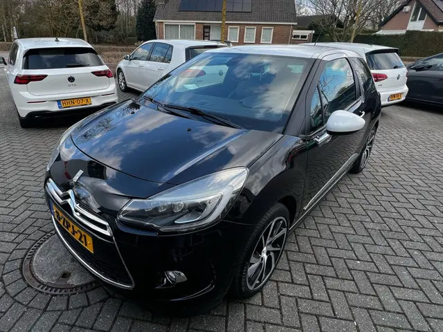 Citroën DS3 1.2 PureTech So Chic 2015 Benzine