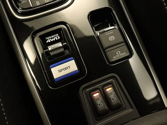 Mitsubishi Outlander 2.4 PHEV Pure 2021 Hybride Benzine 27