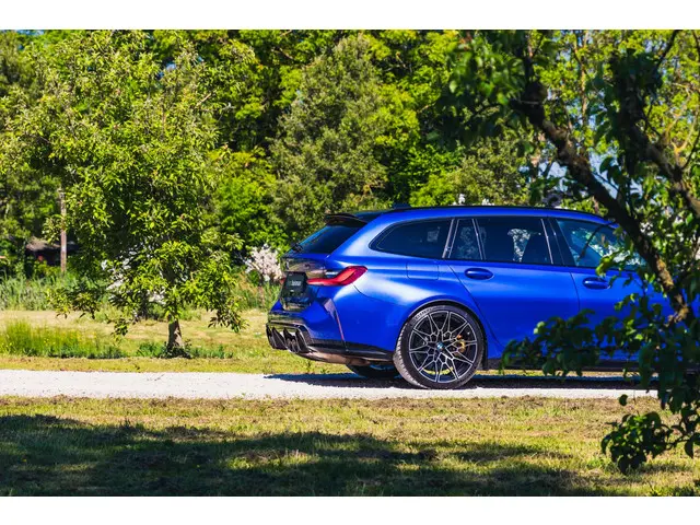 BMW M3 3-serie Touring xDrive Competition 2023 Benzine 21