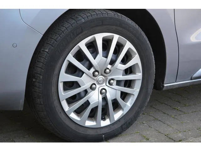 Opel Vivaro-e L2H1 Innovation 75 kWh 2021 Elektrisch 31