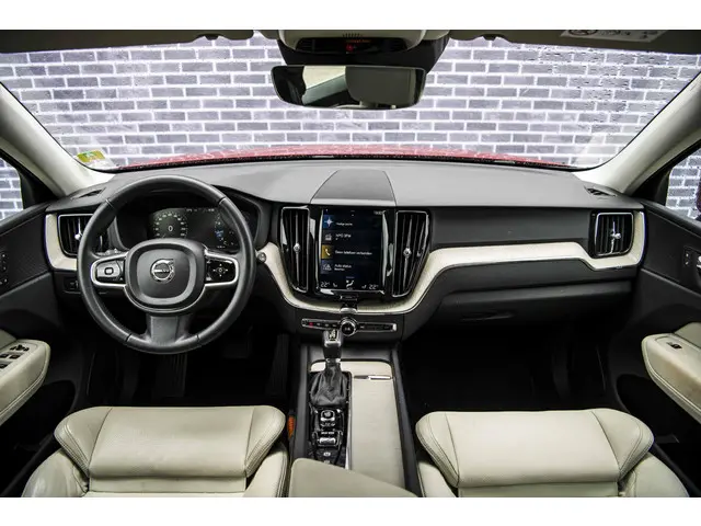 Volvo XC60 2.0 T5 Inscription 2018 Benzine 6