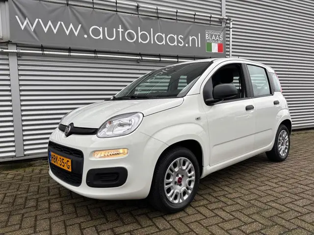 Fiat Panda 1.2 Lounge 2019 Benzine 2