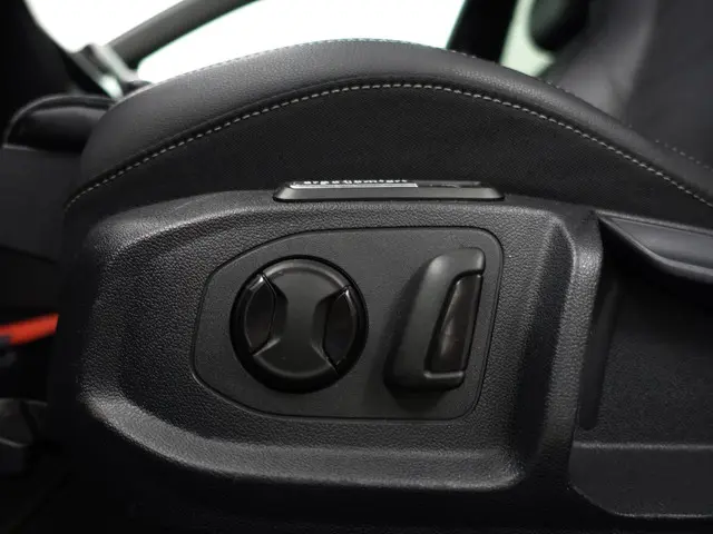Volkswagen Arteon 1.5 TSI 180pk R Line Aut- 2019 Benzine 28
