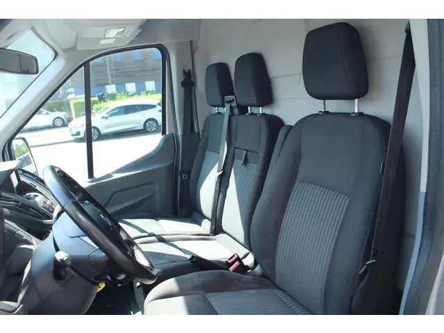 Ford Transit 350 2.0 TDCI L2H3 Trend 2018 Diesel 19