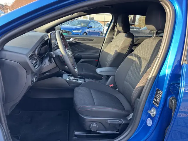 Ford Focus Wagon 1.5 EcoBlue ST Line 2022 Diesel 16