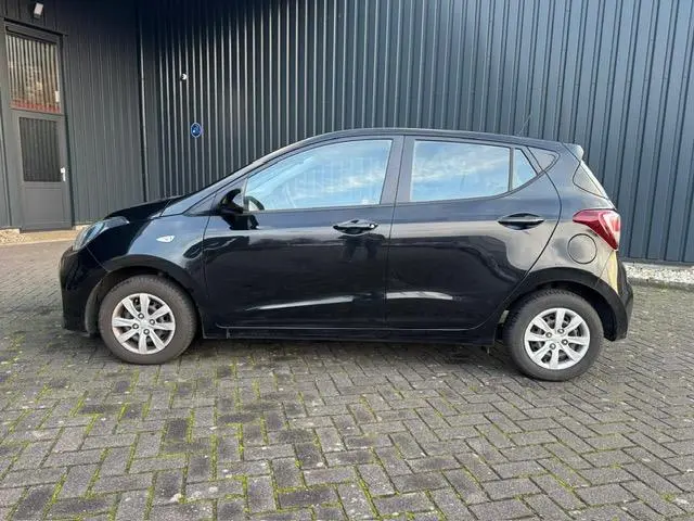 Hyundai i10 1.0i Comfort ( AIRCO + KM NAP ) 2018 Benzine 6