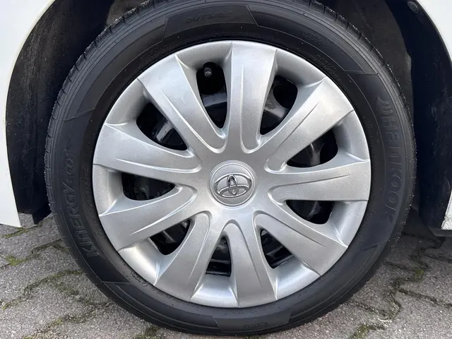 Toyota Aygo 1.0 VVT-i x-nav 2018 Benzine 3