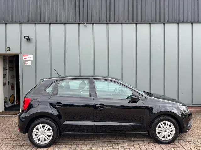 Volkswagen Polo 1.0 MPI Trendline 2017 Benzine 2