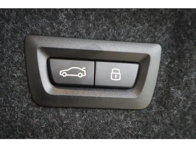 BMW M4 CS 2025 Benzine 35