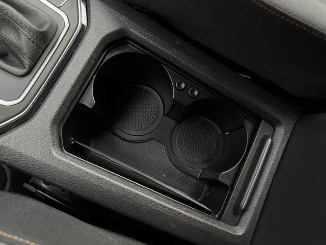 Volkswagen Golf Sportsvan 1.2 TSI Highline 2017 Benzine 19