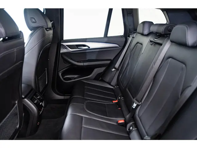 BMW X3 xDrive30e High Executive 2022 Hybride Benzine 51