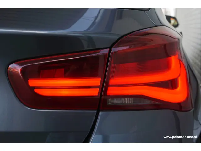 BMW 1 Serie 118i Edition M Sport Shadow 2019 Benzine 10