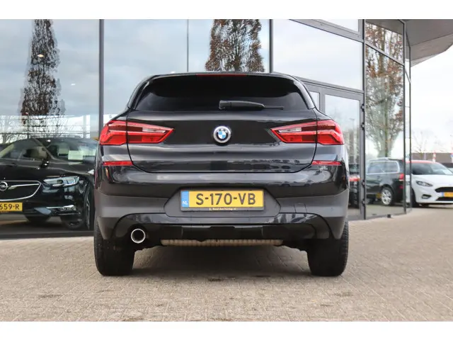 BMW X2 sDRIVE18i HIGH EXECUTIVE 2018 Benzine 6