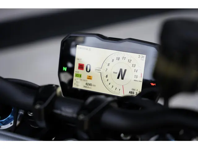 Ducati Streetfighter V4 S 2022 Benzine 16