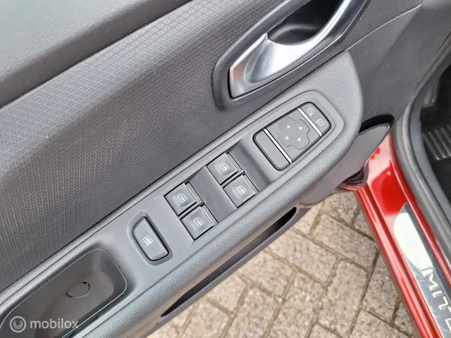 Renault Clio ESTATE 0.9 TCe LIMITED 2018 Benzine 16