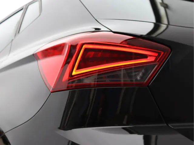 SEAT Ibiza 1.0 TSI FR Business Intense 2019 Benzine 16