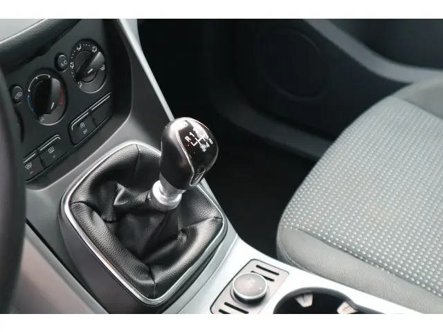 Ford C-MAX 1.0 Edition 2014 Benzine 24