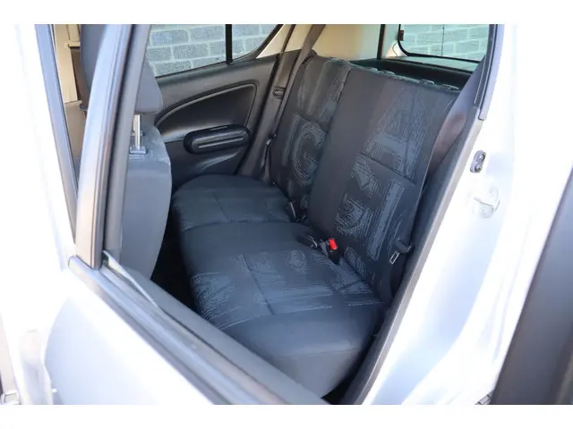 Opel Agila 1.0 Edition Trekhaak 2013 Benzine 10
