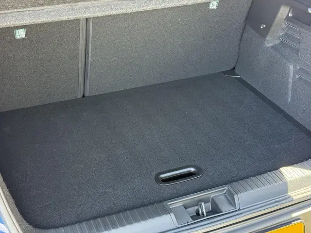 Renault Captur 1.0 TCe 90 techno 2023 Benzine 18