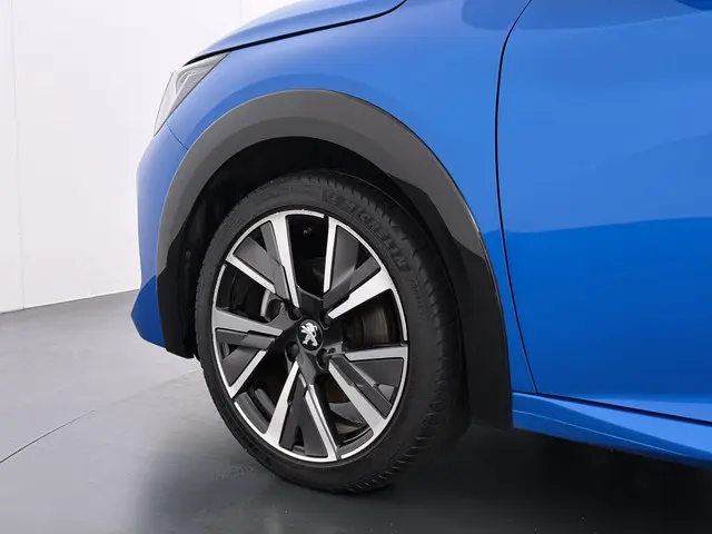 Peugeot 208 1.2 PureTech GT-Line 2020 Benzine 12