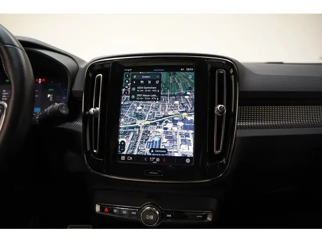 Volvo XC40 P8 Recharge AWD R-Design 2021 Elektrisch 9