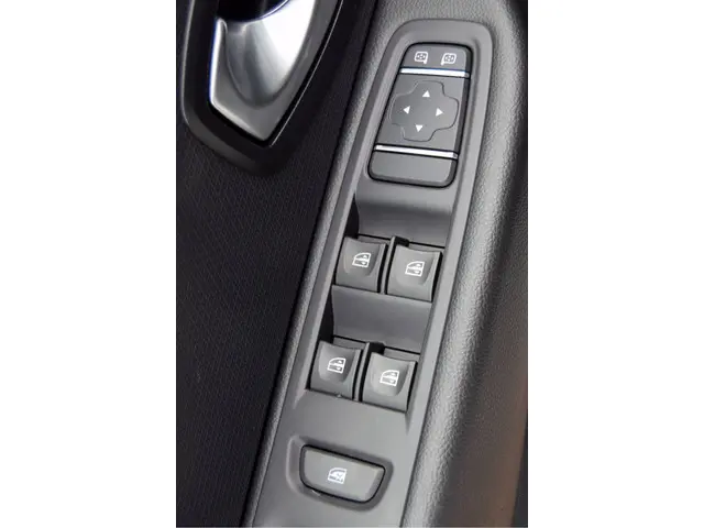 Renault Clio 0.9 TCe Limited 2018 Benzine 33