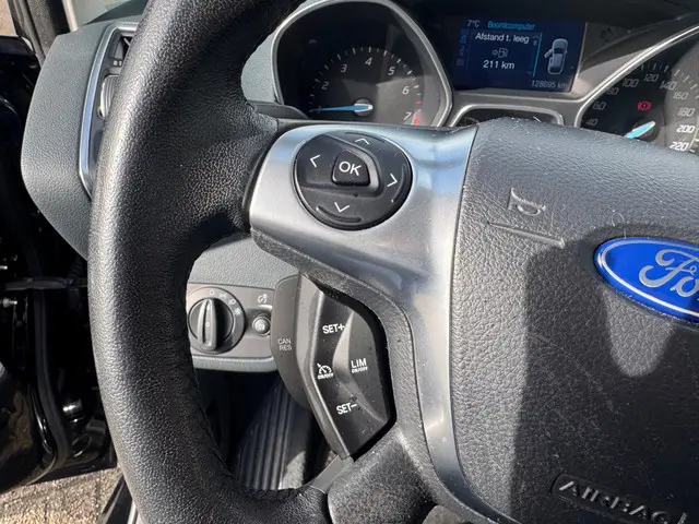 Ford C-MAX 1.0 Trekhaak,Pdc, Navigatie 2014 Benzine 24