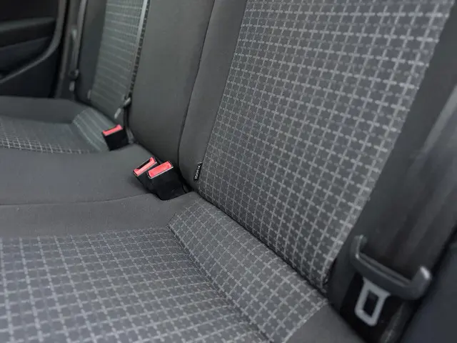 Volkswagen Polo 1.2 TSI Highline 2016 Benzine 38