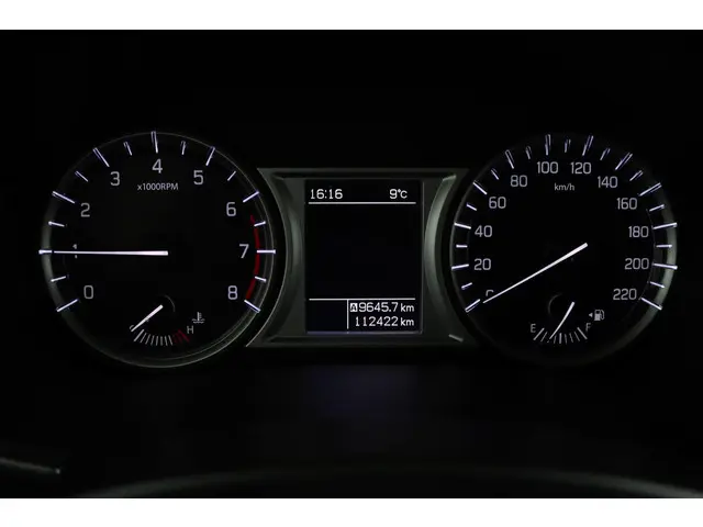 Suzuki Vitara 1.6 High Executive 2015 Benzine 6