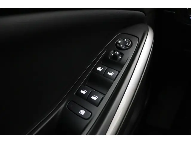 Opel Grandland 1.2 Turbo GS 2024 Benzine 24