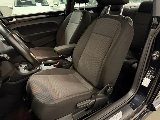 Volkswagen Beetle 1.2 TSI Highline 2012 Benzine 8