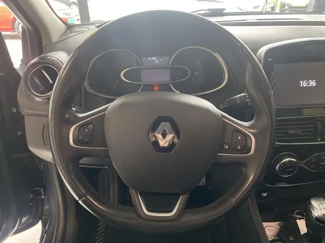 Renault Clio Estate TCe 90 Energy Bose 2019 Benzine 25