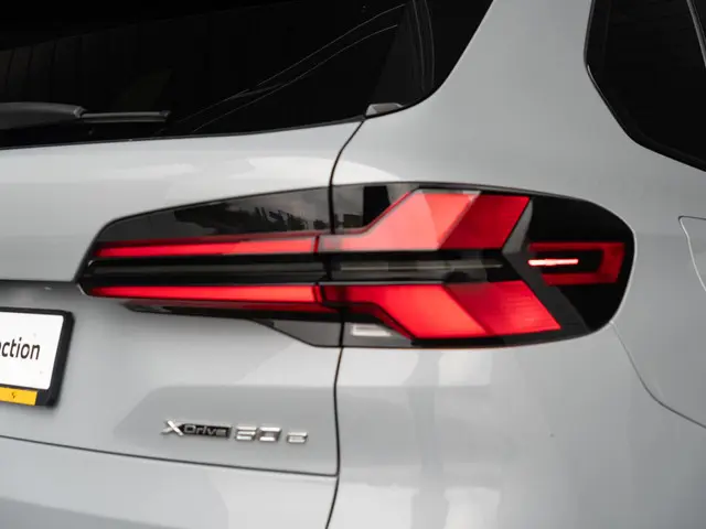 BMW X5 xDrive50e 2023 Hybride Benzine 14