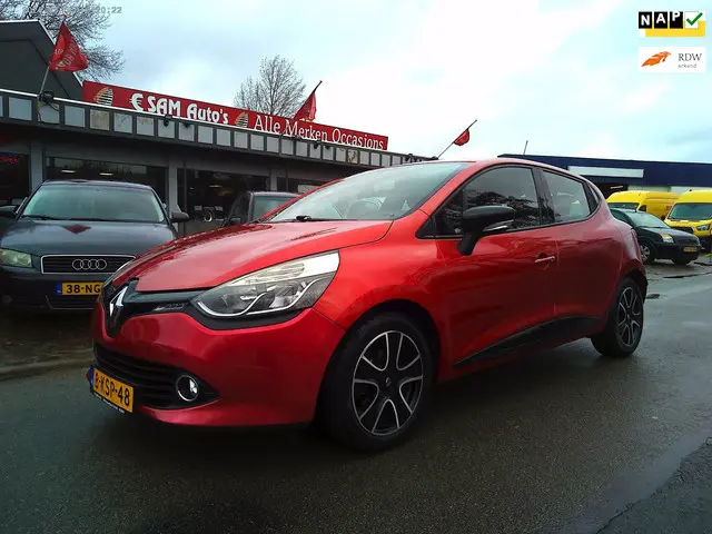 Renault Clio 0.9 TCe Expression (NAVI +Airco ) 2013 Benzine