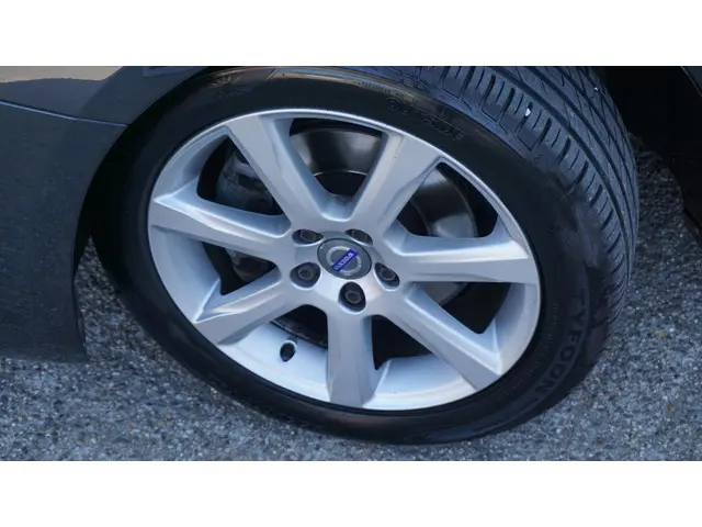 Volvo V60 1.5 123PK T2 Automaat Kinetic 2017 Benzine 38
